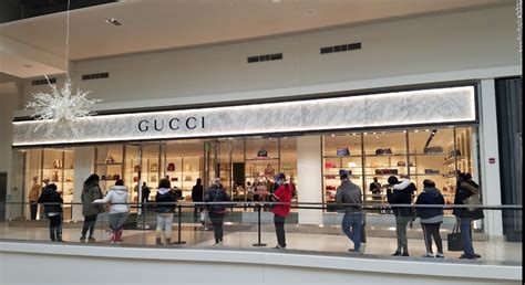 illuminare negozio gucci|Best gucci outlet near Union Square, San Francisco, CA .